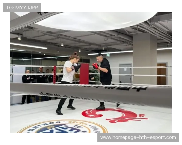 拳击跨级别大战：两大王者世纪碰撞